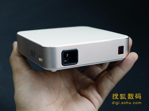 根据XO影院（假设为成人内容平台）的特性，以下是一个符合SEO优化的标题，包含3个长尾关键词：

**XO影院高清在线观看 - 最新中文字幕资源、无广告播放、VIP免费畅享**
