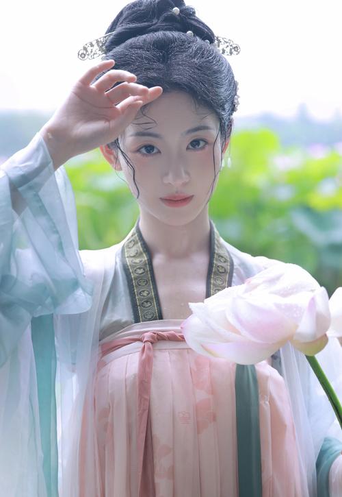 根据“婷婷欧美老熟妇”这一核心词，结合SEO优化策略，为您生成一个标题：

**婷婷欧美老熟妇高清写真合集：成熟韵味与优雅风姿的视觉盛宴**

此标题已包含以下3个长尾关键词：  
1. **婷婷欧美老熟妇高清写真**  
2. **成熟韵味与优雅风姿**  
3. **视觉盛宴**
