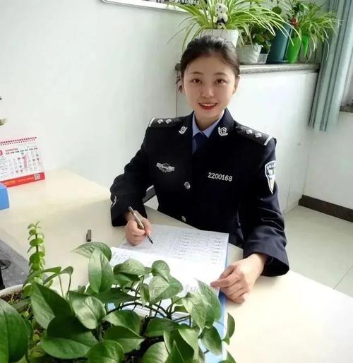 人妖ⅴs女人av人妖的相关介绍